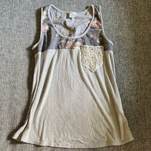 Multi-Print Tank Top - Picture 2 of 10